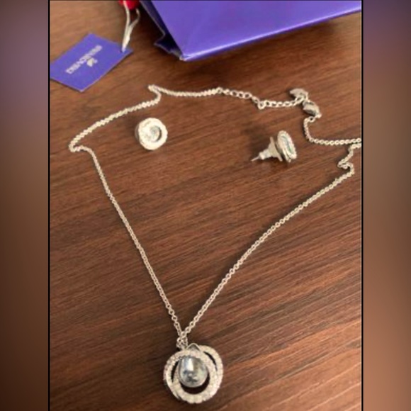 Swarovski jewellery sets - Picture 3 of 3